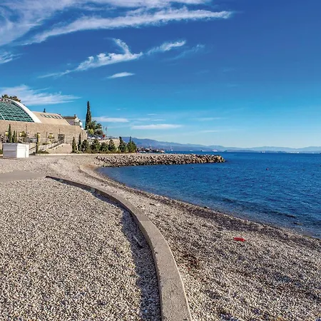 Apartament In With House Sea View *